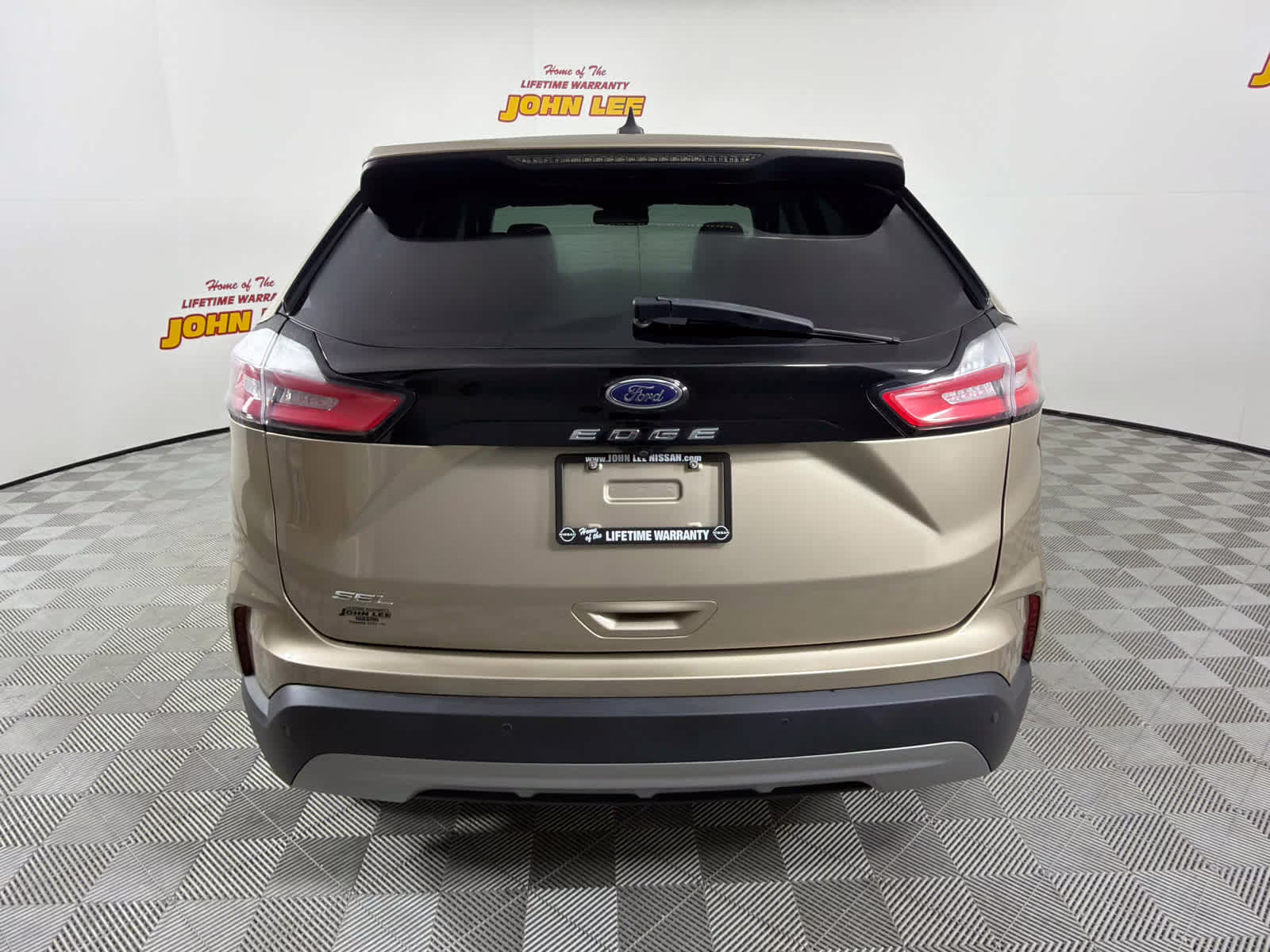 2021 Desert Gold Metallic Ford Edge SEL FWD SUV