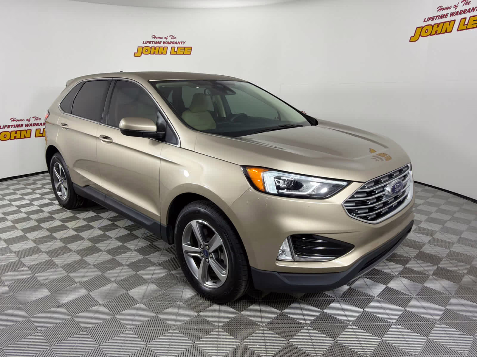 2021 Desert Gold Metallic Ford Edge SEL FWD SUV