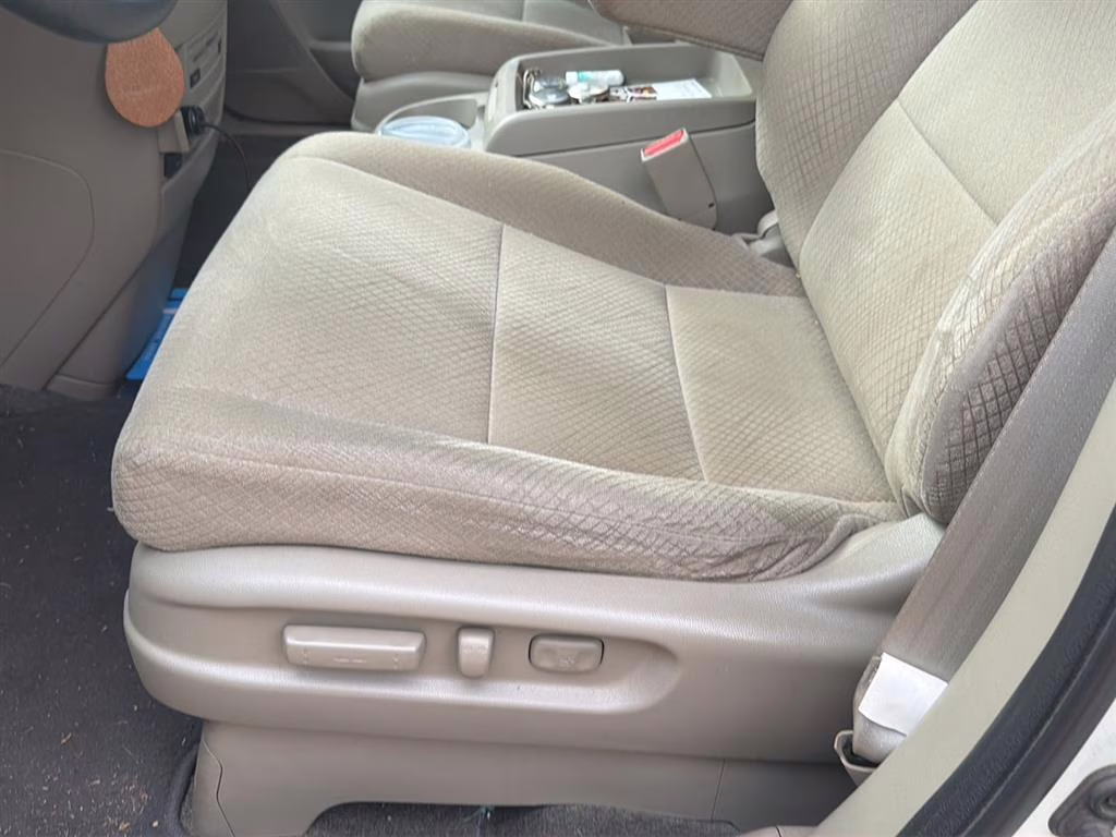 2016 White Diamond Pearl Honda Odyssey SE FWD Van