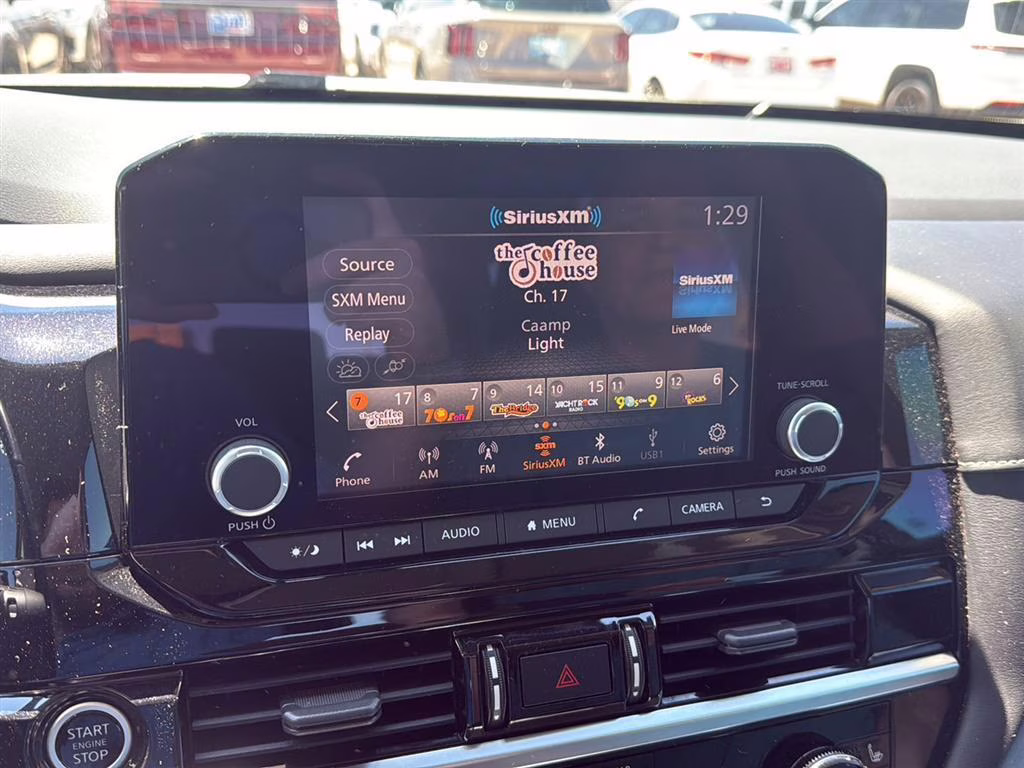 2022 Pearl White Tricoat Nissan Pathfinder SV 4X4 SUV