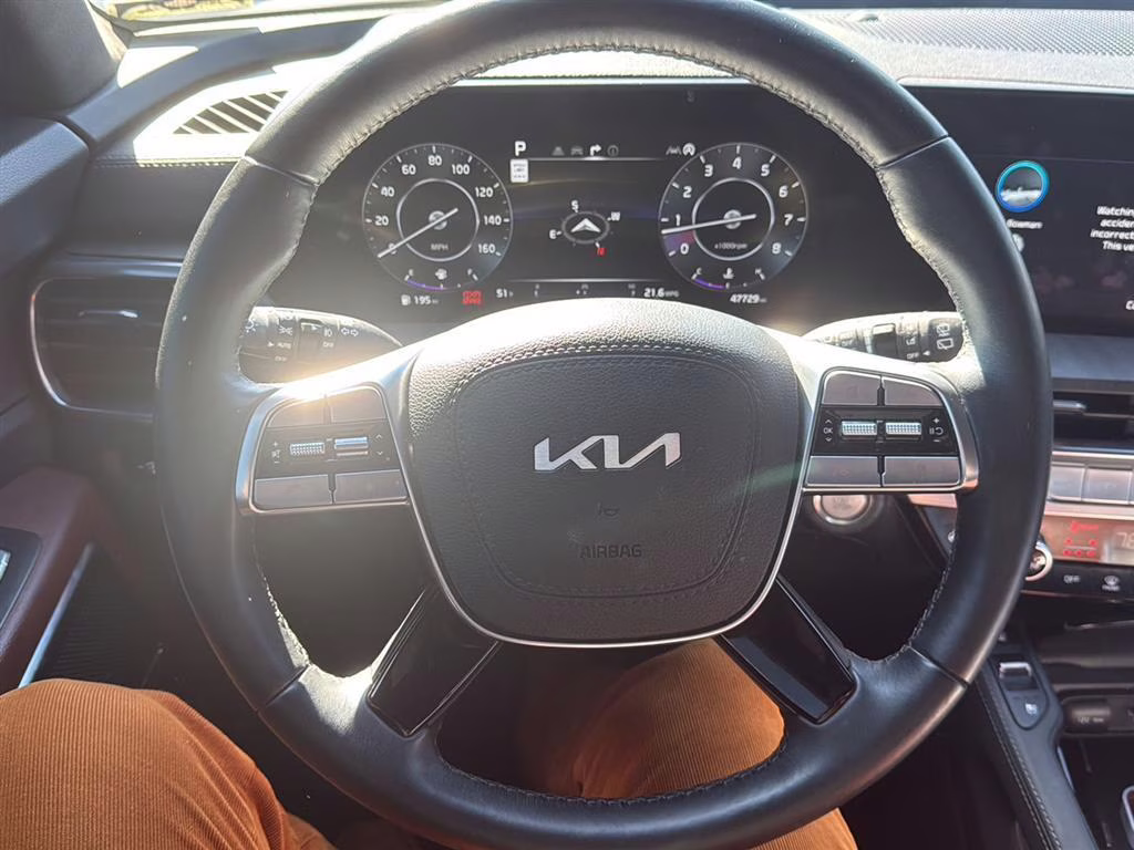 2024 Glacial White Pearl Kia Telluride SX Prestige AWD SUV