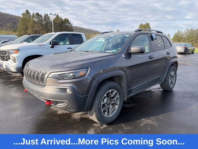 2020 Granite Crystal Metallic Clearcoat Jeep Cherokee Trailhawk 4X4 SUV
