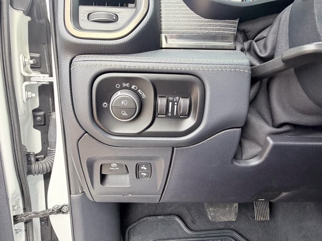 2021 Ivory White Tri-Coat Pearlcoat Ram 1500 Limited 4X4 Truck