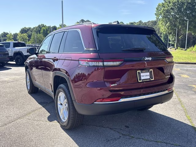 2026 Velvet Red Pearlcoat Jeep Grand Cherokee Laredo X RWD SUV