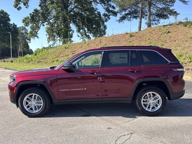 2026 Velvet Red Pearlcoat Jeep Grand Cherokee Laredo X RWD SUV