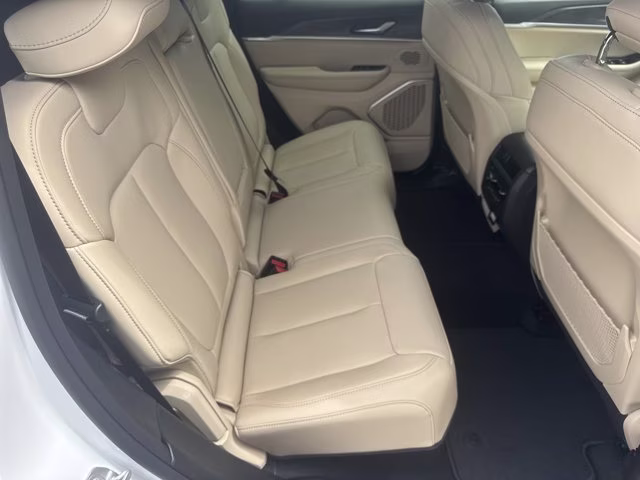 2026 Bright White Clearcoat Jeep Grand Cherokee Limited 4X4 SUV