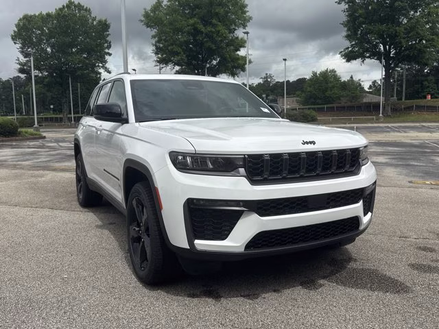 2026 Bright White Clearcoat Jeep Grand Cherokee Limited 4X4 SUV