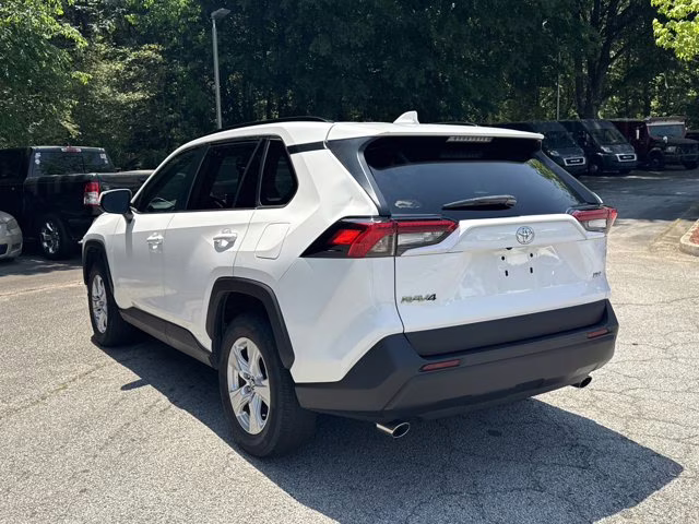 2021 Super White Toyota RAV4 XLE FWD SUV