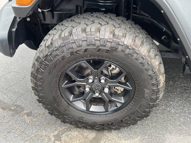 2024 Sarge Green Clearcoat Jeep Wrangler Willys 4X4 Convertible