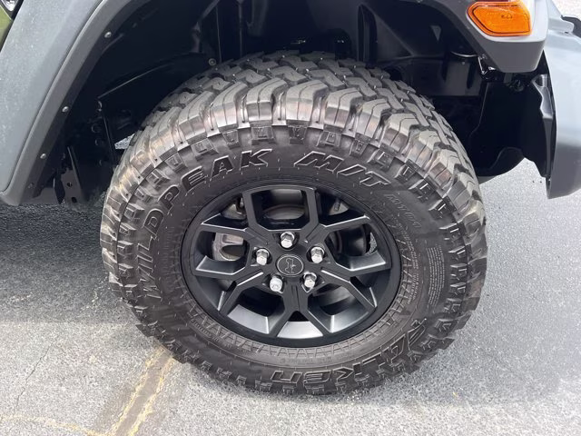 2024 Sarge Green Clearcoat Jeep Wrangler Willys 4X4 Convertible