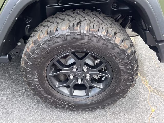 2024 Sarge Green Clearcoat Jeep Wrangler Willys 4X4 Convertible