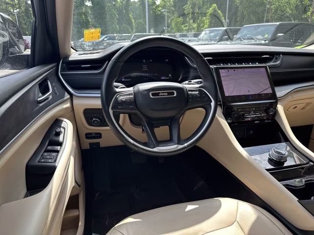 2022 Silver Zynith Jeep Grand Cherokee L Limited RWD SUV