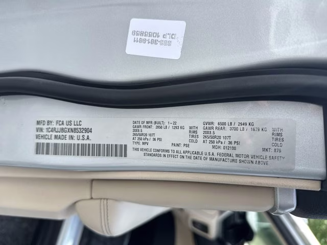2022 Silver Zynith Jeep Grand Cherokee L Limited RWD SUV