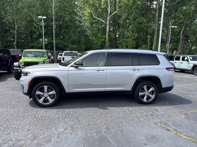 2022 Silver Zynith Jeep Grand Cherokee L Limited RWD SUV