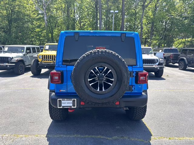 2025 Hydro Blue Pearl Coat Jeep Wrangler Rubicon X 4X4 Convertible