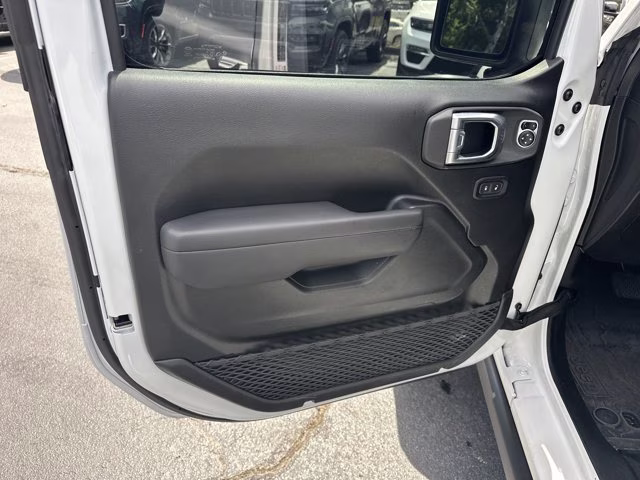 2024 Bright White Clearcoat Jeep Wrangler 4xe Willys 4X4 Convertible