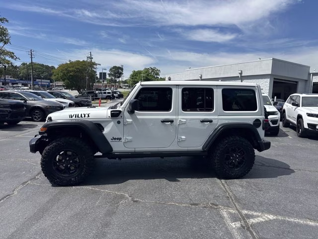 2024 Bright White Clearcoat Jeep Wrangler 4xe Willys 4X4 Convertible