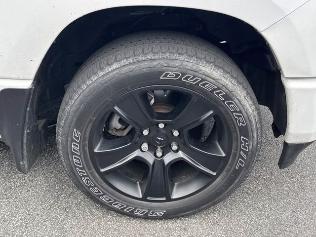 2023 Bright White Clearcoat Ram 1500 Big Horn 4X4 Truck