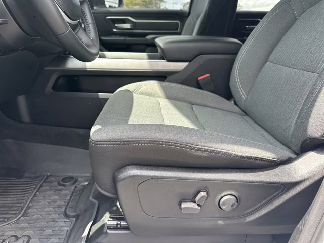 2023 Bright White Clearcoat Ram 1500 Big Horn 4X4 Truck