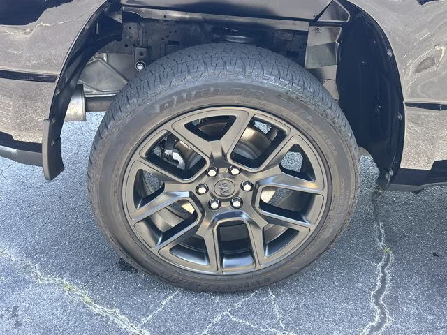 2023 Diamond Black Crystal Pearlcoat Ram 1500 Laramie 4X4 Truck