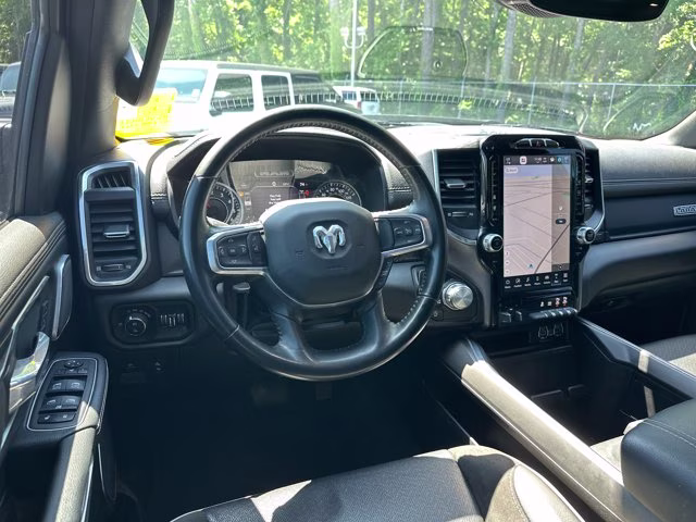 2023 Diamond Black Crystal Pearlcoat Ram 1500 Laramie 4X4 Truck