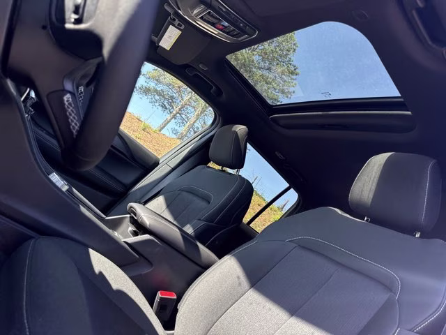 2026 Velvet Red Pearlcoat Jeep Grand Cherokee Laredo X RWD SUV