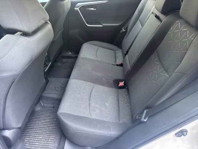 2021 Super White Toyota RAV4 XLE FWD SUV