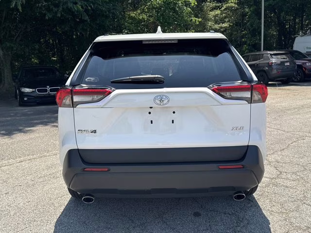 2021 Super White Toyota RAV4 XLE FWD SUV