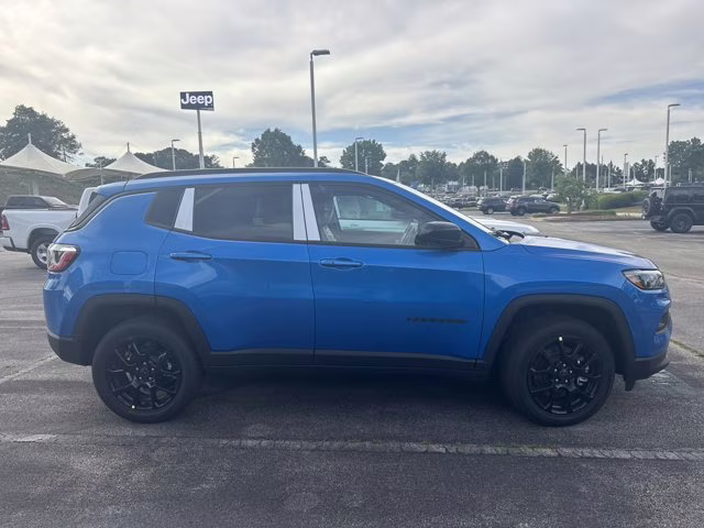 2026 Hydro Blue Pearlcoat Jeep Compass Latitude Altitude 4X4 SUV