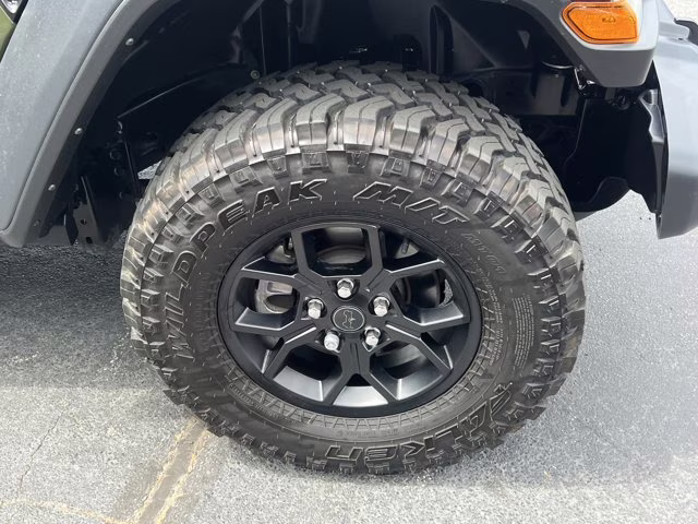 2024 Sarge Green Clearcoat Jeep Wrangler Willys 4X4 Convertible