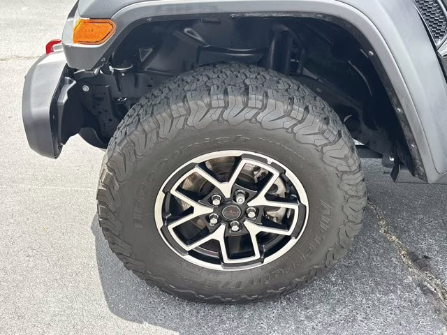 2024 Black Clearcoat Jeep Wrangler Rubicon 4X4 Convertible