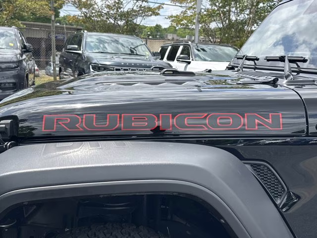 2024 Black Clearcoat Jeep Wrangler Rubicon 4X4 Convertible