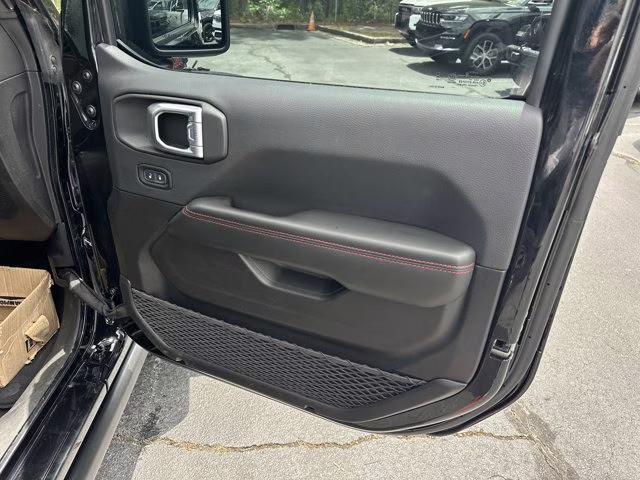 2024 Black Clearcoat Jeep Wrangler Rubicon 4X4 Convertible