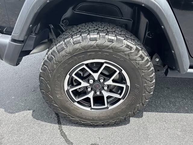 2024 Black Clearcoat Jeep Wrangler Rubicon 4X4 Convertible