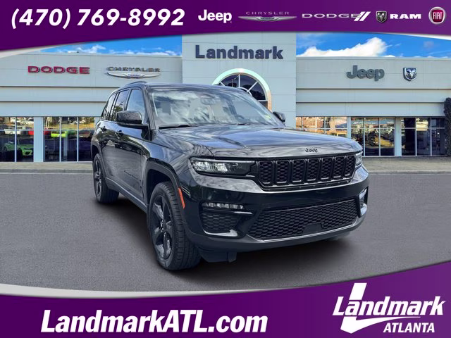 2023 Diamond Black Crystal Pearlcoat Jeep Grand Cherokee Limited 4X4 SUV