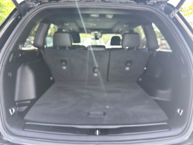 2024 Diamond Black Crystal Pearlcoat Jeep Grand Cherokee Limited 4X4 SUV