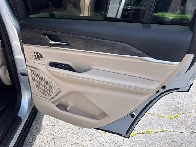2022 Silver Jeep Grand Cherokee L Limited RWD SUV