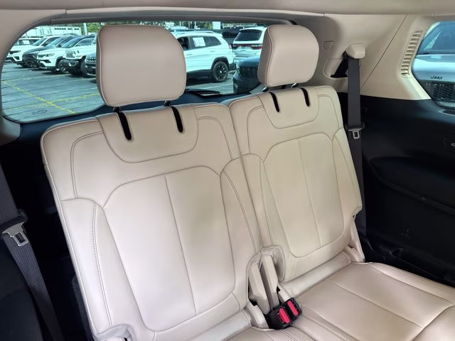 2022 Silver Jeep Grand Cherokee L Limited RWD SUV