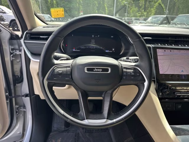 2022 Silver Zynith Jeep Grand Cherokee L Limited RWD SUV