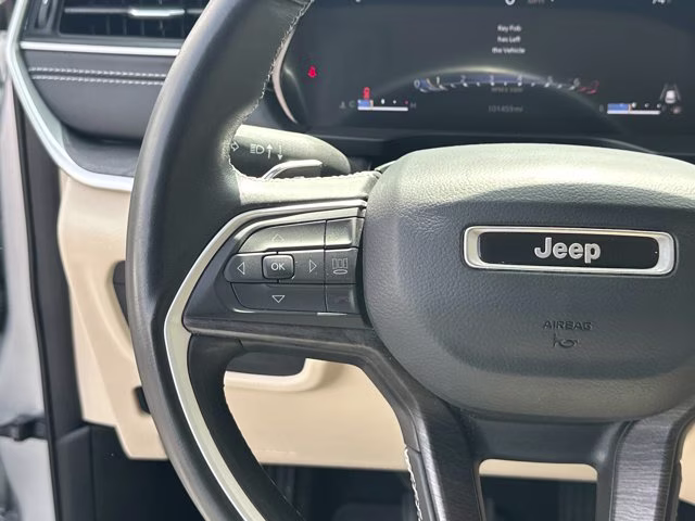 2022 Silver Zynith Jeep Grand Cherokee L Limited RWD SUV