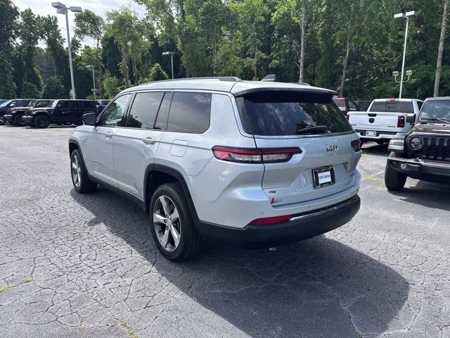 2022 Silver Jeep Grand Cherokee L Limited RWD SUV