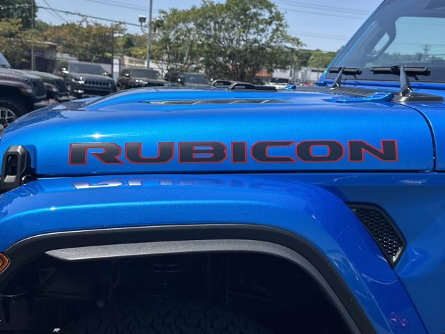 2025 Hydro Blue Pearl Coat Jeep Wrangler Rubicon X 4X4 Convertible