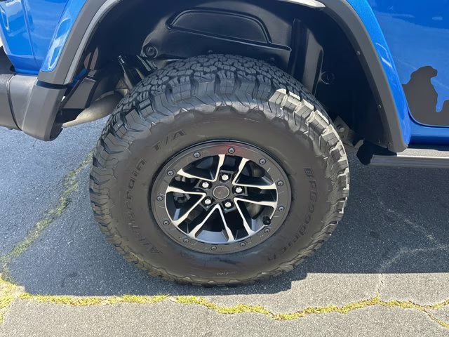 2025 Hydro Blue Pearl Coat Jeep Wrangler Rubicon X 4X4 Convertible