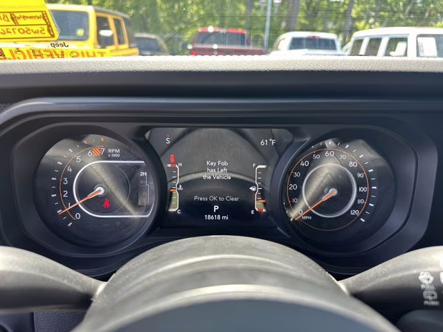 2025 Hydro Blue Pearl Coat Jeep Wrangler Rubicon X 4X4 Convertible