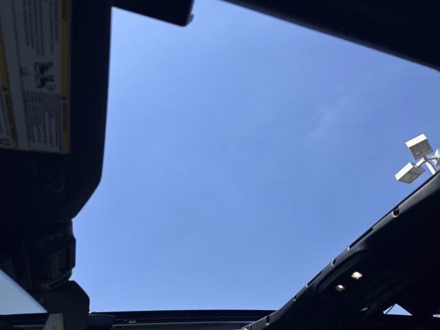 2025 Hydro Blue Pearl Coat Jeep Wrangler Rubicon X 4X4 Convertible