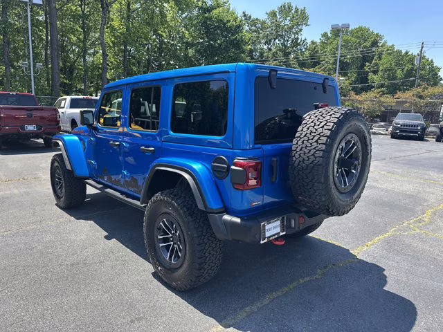 2025 Hydro Blue Pearl Coat Jeep Wrangler Rubicon X 4X4 Convertible