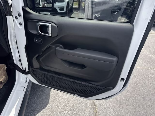 2024 Bright White Clearcoat Jeep Wrangler 4xe Willys 4X4 Convertible