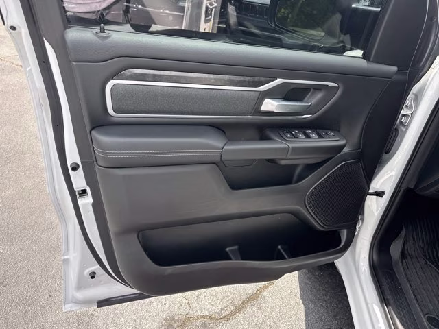 2023 Bright White Clearcoat Ram 1500 Big Horn 4X4 Truck
