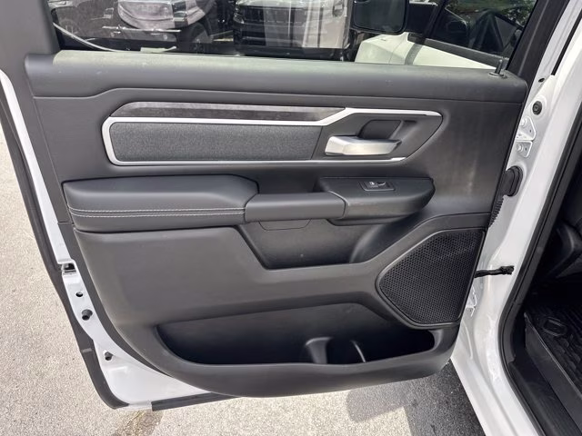 2023 Bright White Clearcoat Ram 1500 Big Horn 4X4 Truck