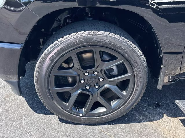 2023 Diamond Black Crystal Pearlcoat Ram 1500 Laramie 4X4 Truck